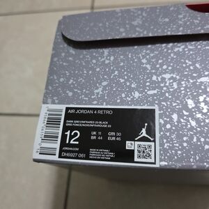 Air Jordan 4 Retro Sneakers